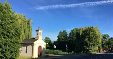kaplička na návsi
